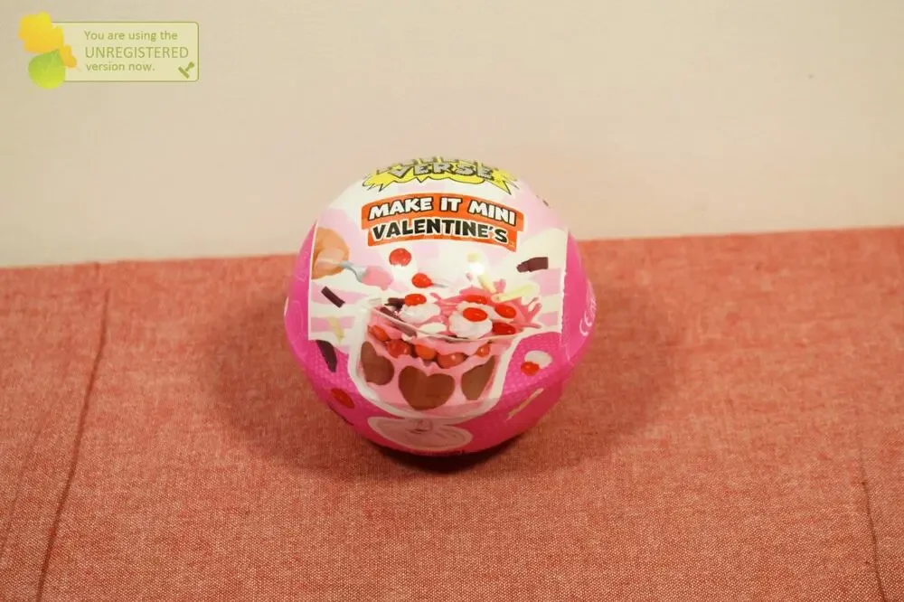 MGA's Miniverse Make It Mini Valentine's